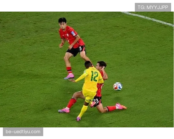 南非对韩国战报：1-0胜利确保小组第二